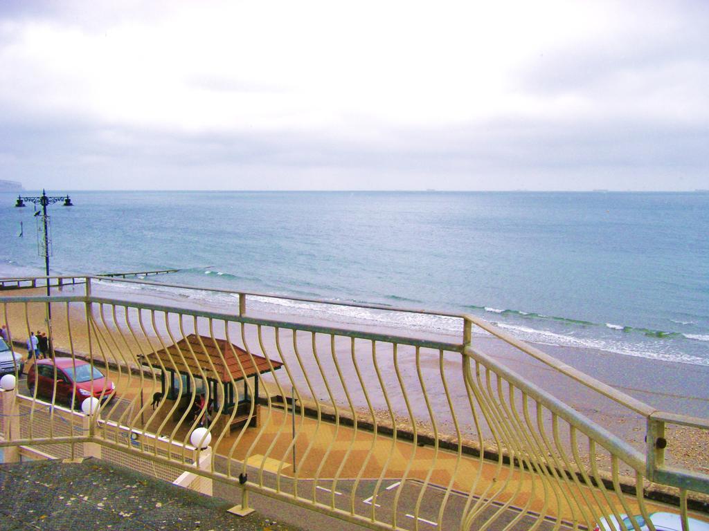 Shoreside Inn Shanklin Bagian luar foto