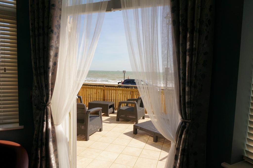 Shoreside Inn Shanklin Bagian luar foto
